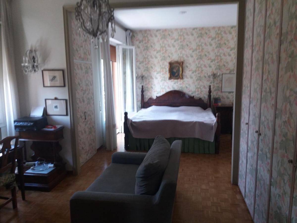 Апартаменты Relais Lola Болонья Экстерьер фото